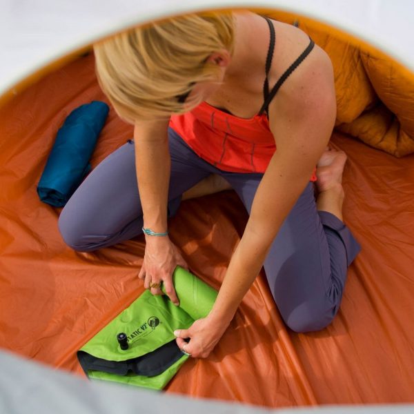 Klymit „Static V2“ pripučiamas miego kilimėlis – Žalias
